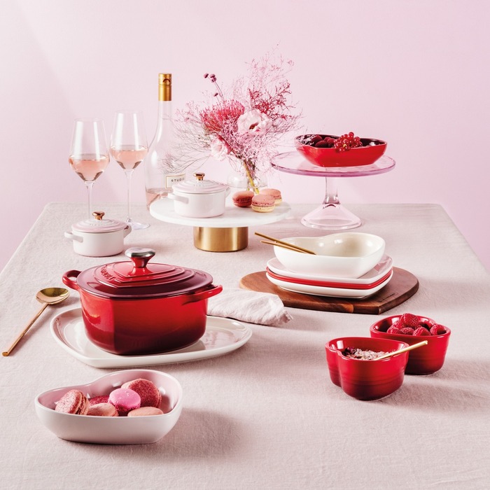 Набор из 2 форм для запекания 11 см Shell Pink Heart Le Creuset